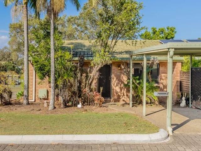 Townhouse for sale in Toombul, Queensland