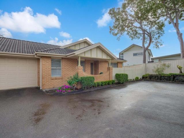 Villa for sale in Ambergate, New South Wales