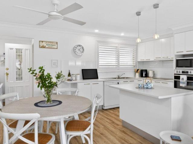 Villa for sale in Long Jetty, New South Wales