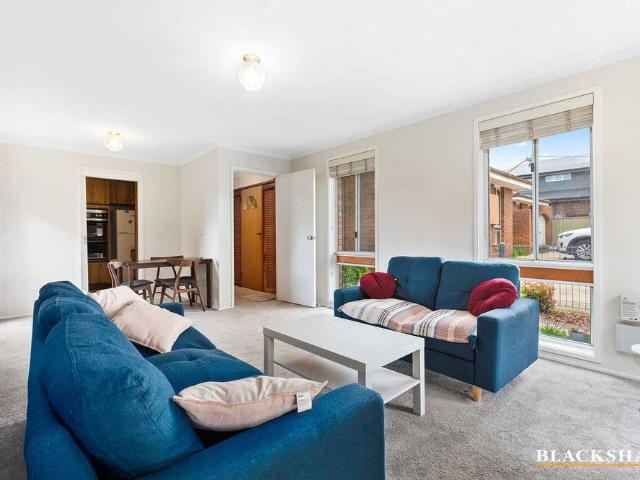 Townhouse for rent in Queanbeyan
