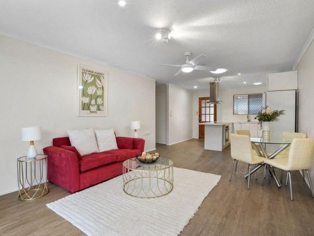 Villa for sale in Southport, Gold Coast City