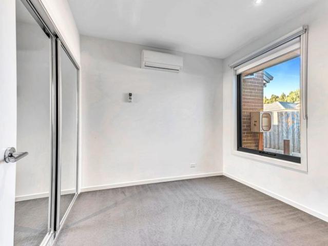 Townhouse for rent in Camerons Creek, Victoria