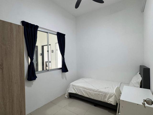 Room for rent in Petaling, Damansara Damai