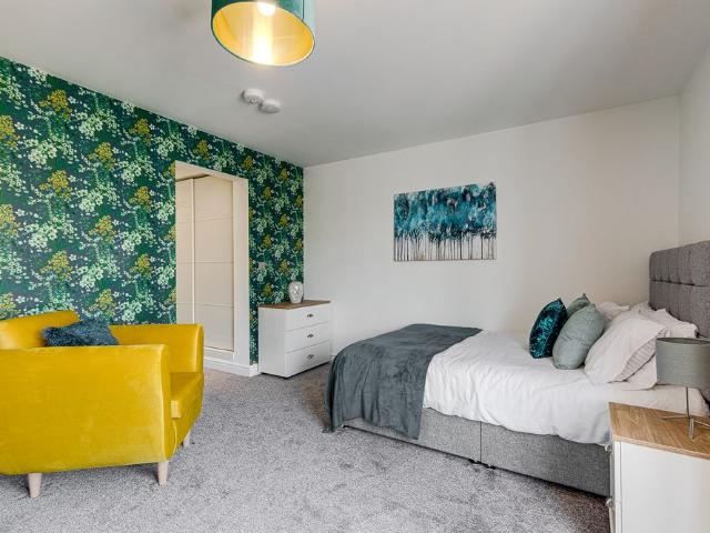 Room for rent in Beamhurst, Staffordshire