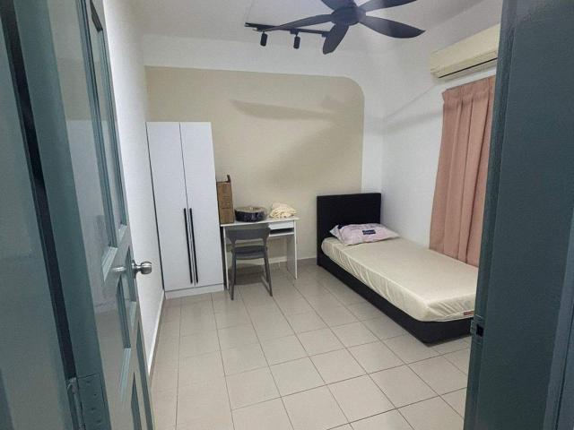 Room for rent in Country Heights Damansara, Kuala Lumpur