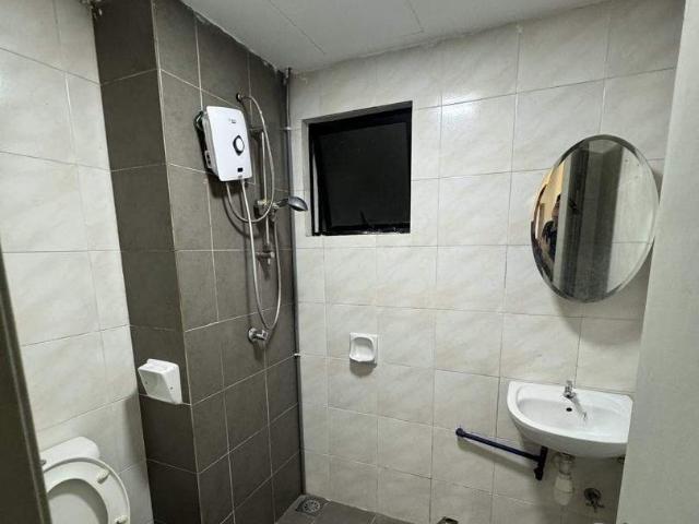 Room for rent in Petaling, Damansara Damai