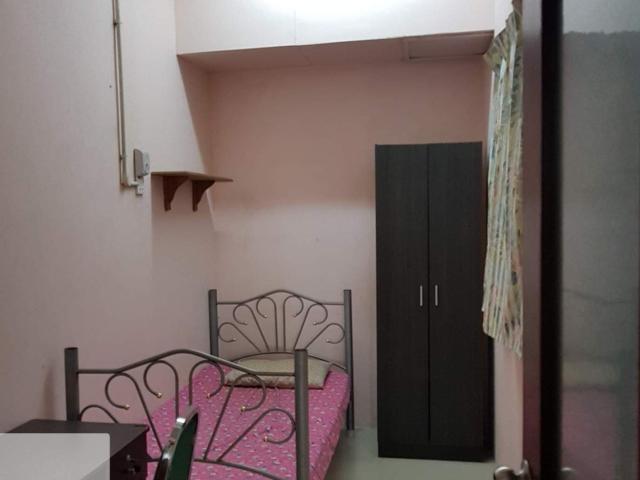 Room for rent in Seksyen 17, Petaling Jaya