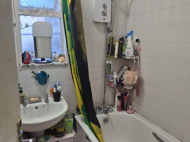 Apartment for rent in Stockwell, Greater London