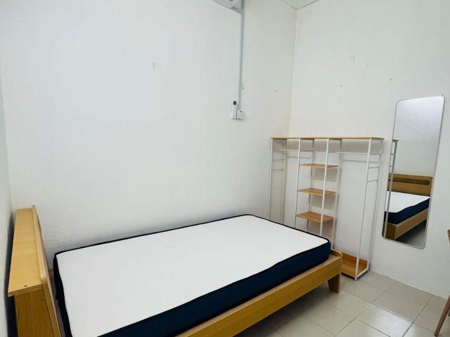 Room for rent in Petaling, Alam Impian