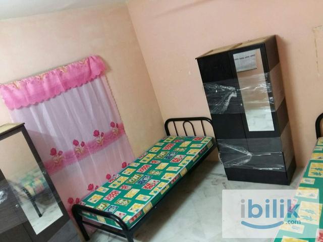 Room for rent in Petaling, Alam Impian