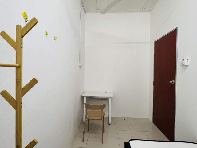 Room for rent in Petaling, Alam Impian