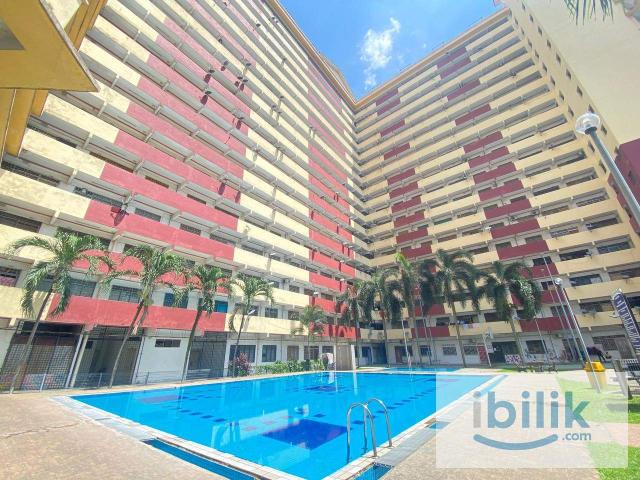 Room for rent in Petaling, Alam Impian