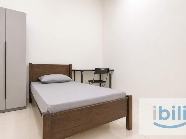 Room for rent in Mukim 13, Georgetown