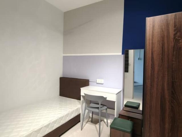 Room for rent in Wellesley, Penang