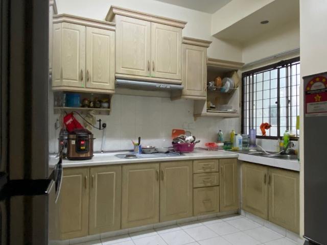 Room for rent in Petaling, Damansara Damai