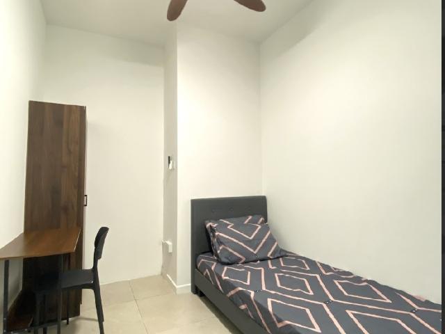 Room for rent in Wellesley, Penang