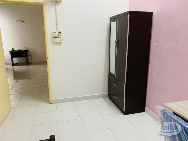 Room for rent in Tanjong Sepat, Selangor