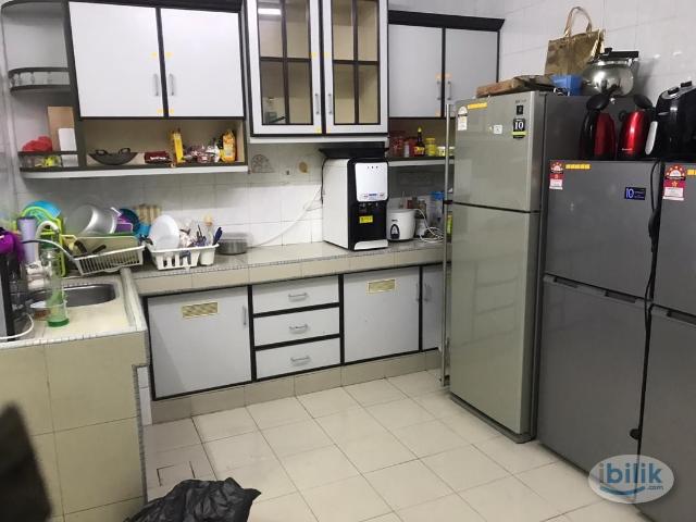Room for rent in Petaling, Damansara Damai