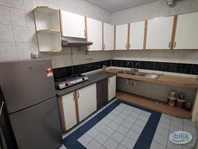 Room for rent in Country Heights Damansara, Kuala Lumpur
