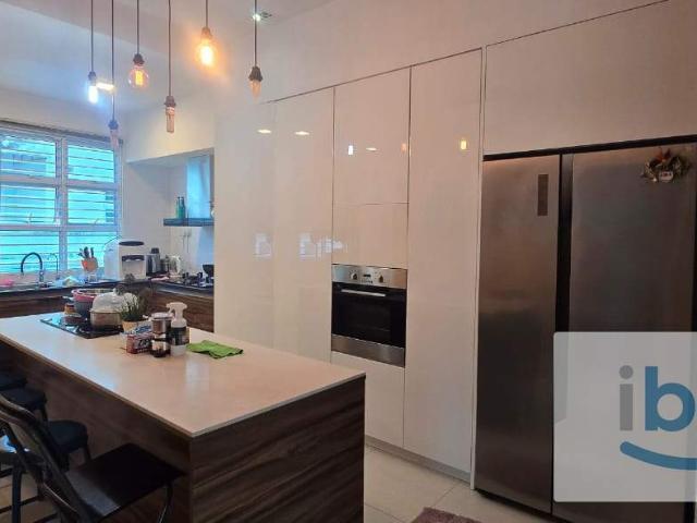 Room for rent in Kemuning Utama, Shah Alam