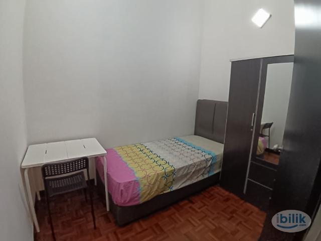 Room for rent in Seksyen 32, Shah Alam