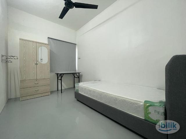 Room for rent in Wellesley, Penang