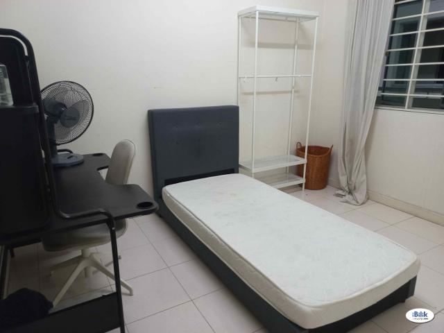 Room for rent in Petaling, Damansara Damai