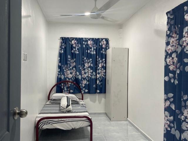 Room for rent in Muar, Johor