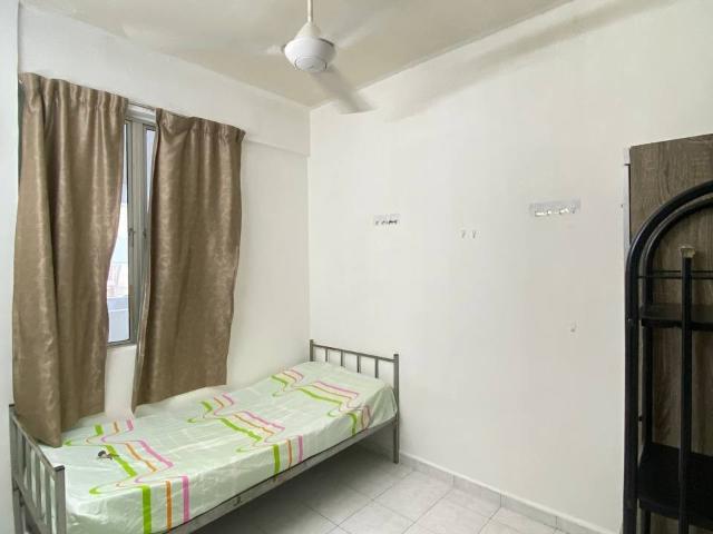Room for rent in Georgetown, Penang
