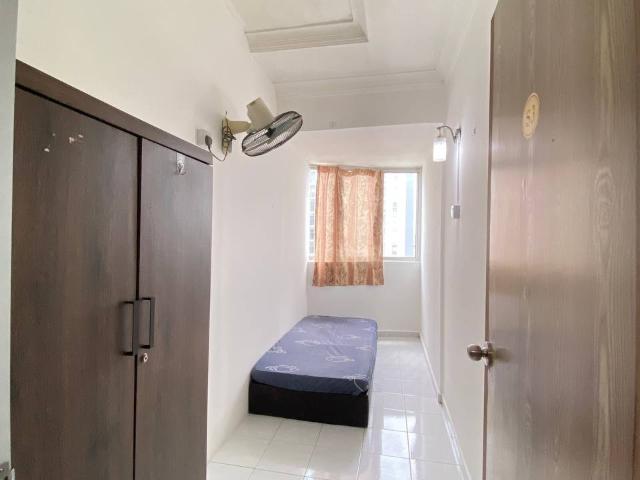 Room for rent in Mukim 13, Georgetown