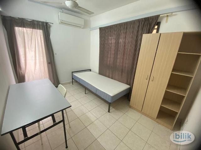 Room for rent in Petaling, Damansara Damai
