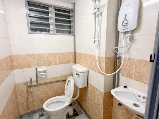 Room for rent in Petaling, Damansara Damai