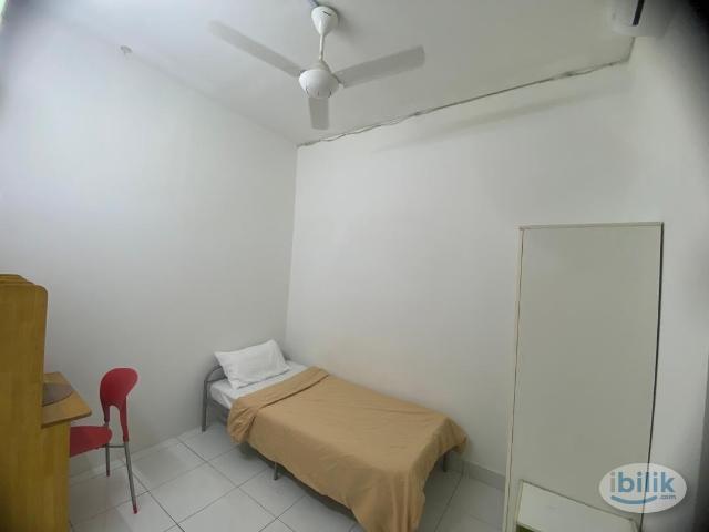 Room for rent in Petaling, Damansara Damai