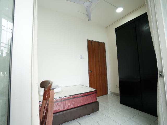 Room for rent in Plentong, Johor