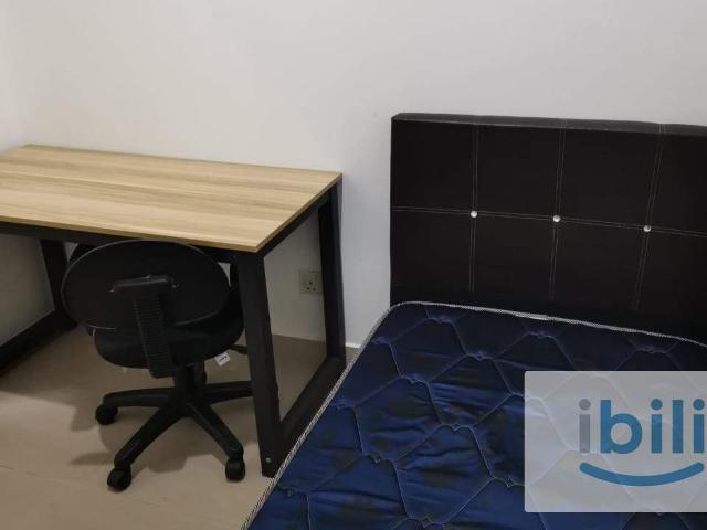 Room for rent in Petaling, Alam Impian