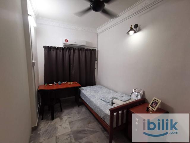 Room for rent in Petaling, Damansara Damai