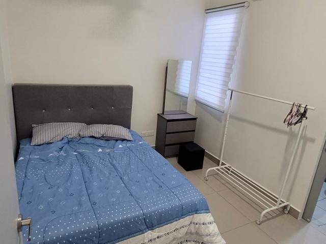 Room for rent in Sendayan Village, Negeri Sembilan
