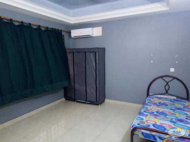 Room for rent in Petaling, Damansara Damai