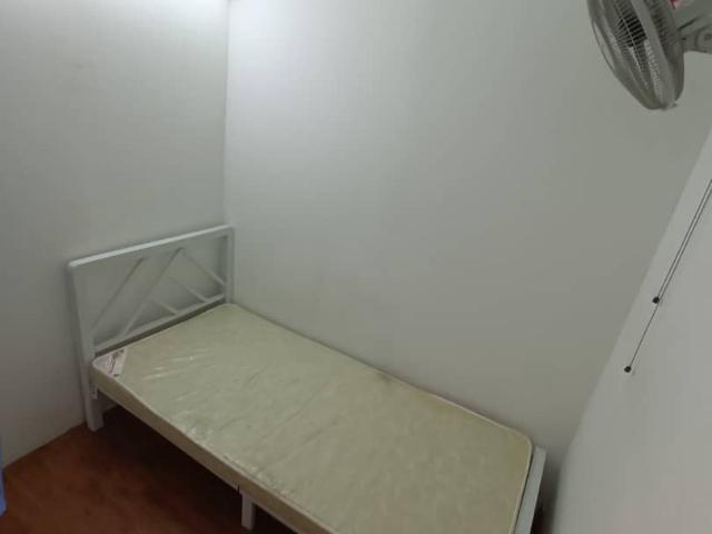 Room for rent in Petaling, Alam Impian