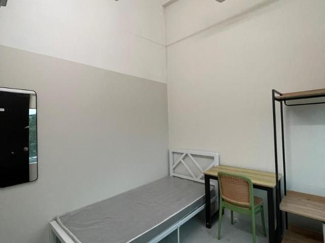 Room for rent in Petaling, Alam Impian