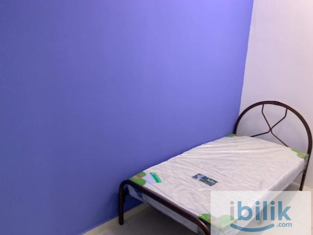 Room for rent in Petaling, Alam Impian