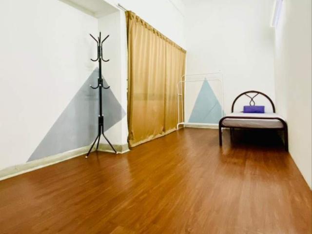 Room for rent in Petaling, Damansara Damai