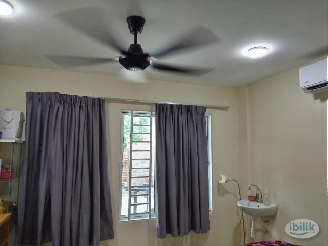 Room for rent in Petaling, Damansara Damai