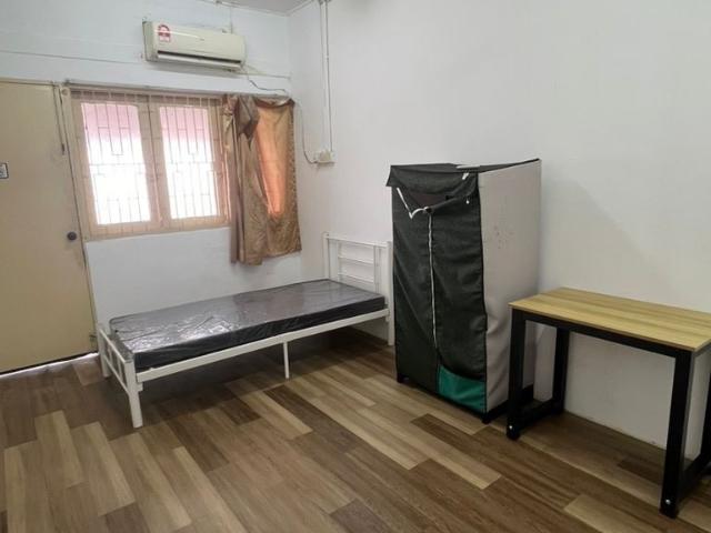 Room for rent in Petaling, Damansara Damai