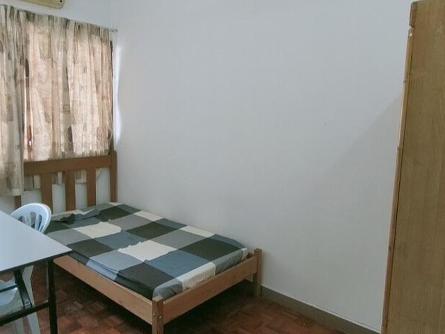 Room for rent in Petaling, Damansara Damai