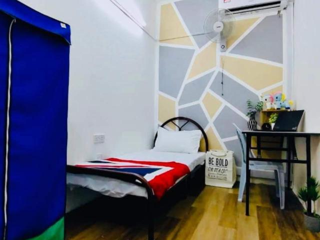 Room for rent in Petaling, Damansara Damai