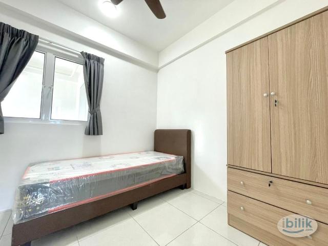 Room for rent in Kampung Tersusun Sungai Ara, George Town