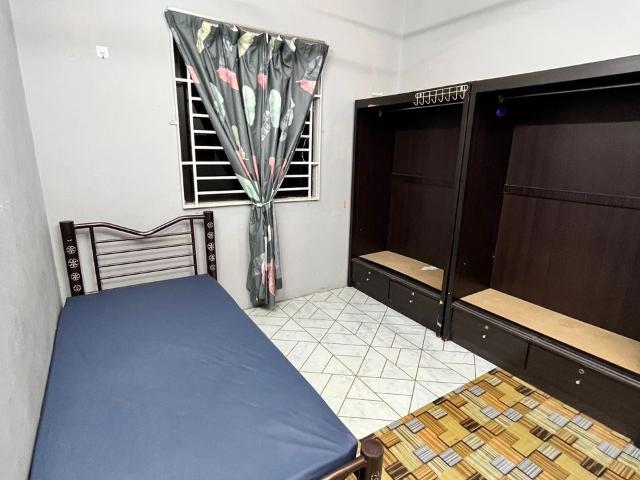 Room for rent in Malaka