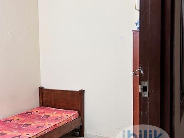 Room for rent in Country Heights Damansara, Kuala Lumpur