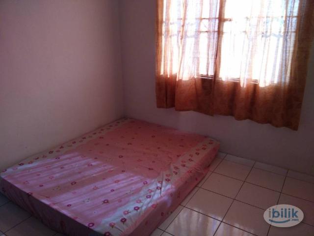 Room for rent in Mukim 13, Georgetown